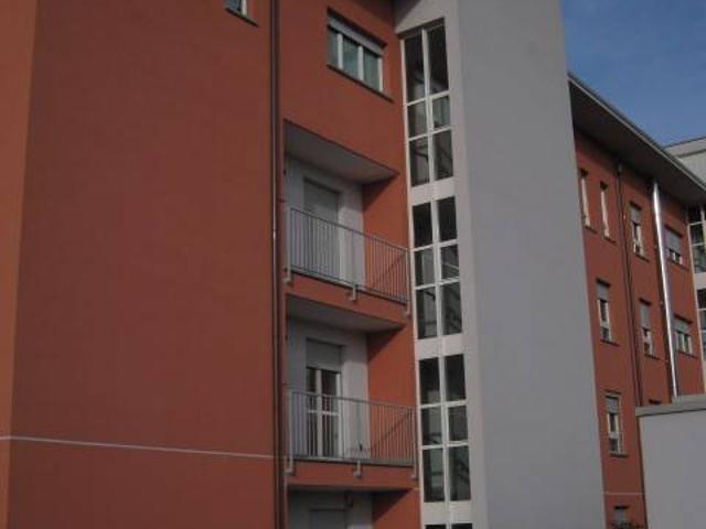 Appartamento in affitto a Cazzaniga, Monza