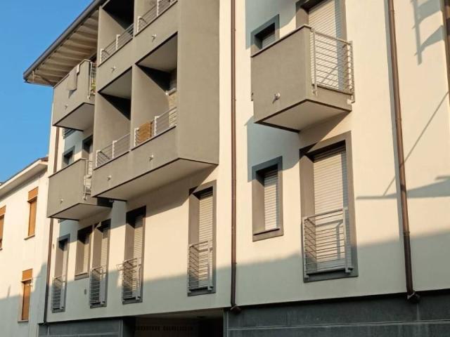 Appartamento in affitto a Cazzaniga, Monza