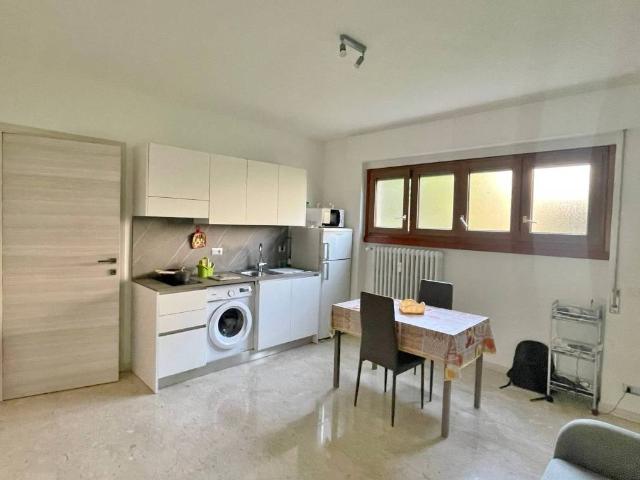 Appartamento in affitto a Cazzaniga, Monza