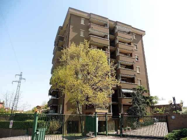 Appartamento in affitto a Monza, Cederna