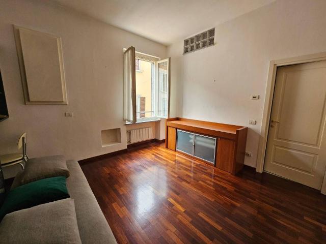 Appartamento in affitto a Centro, Monza