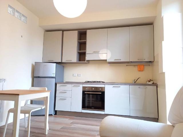 Appartamento in affitto a Centro, Monza