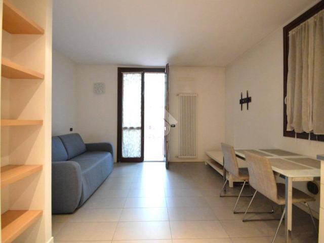 Appartamento in affitto a San Rocco, Monza