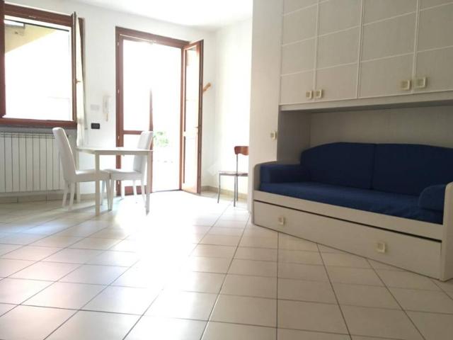 Appartamento in affitto a Centro, Monza