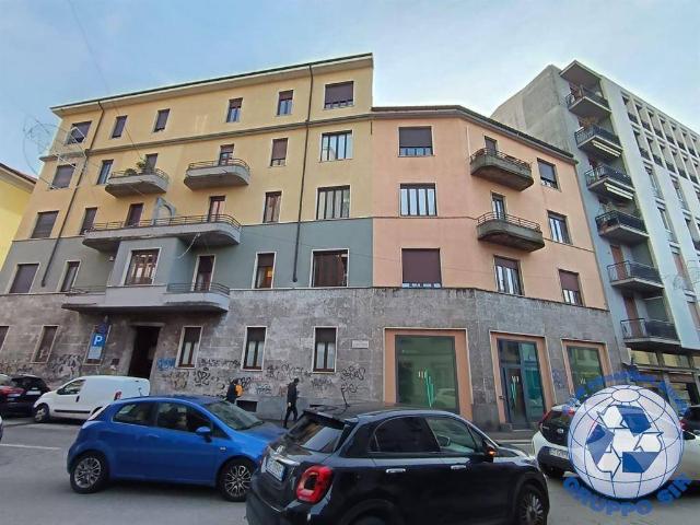 Appartamento in affitto a Centro, Monza