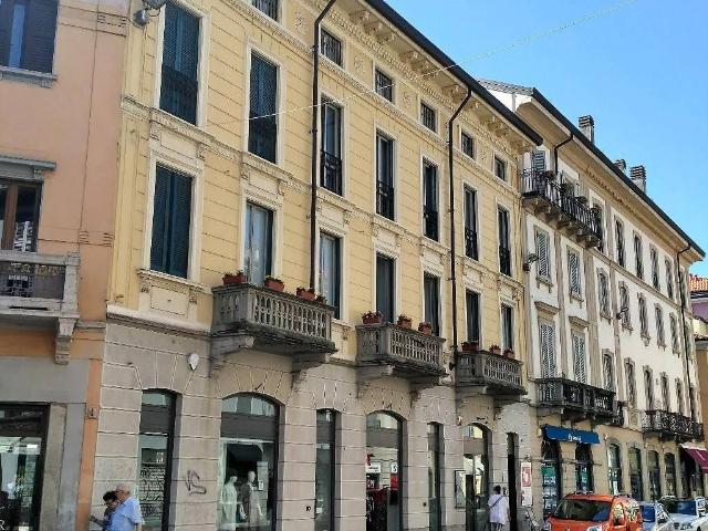 Appartamento in affitto a Centro, Monza