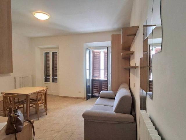 Appartamento in affitto a Centro, Monza