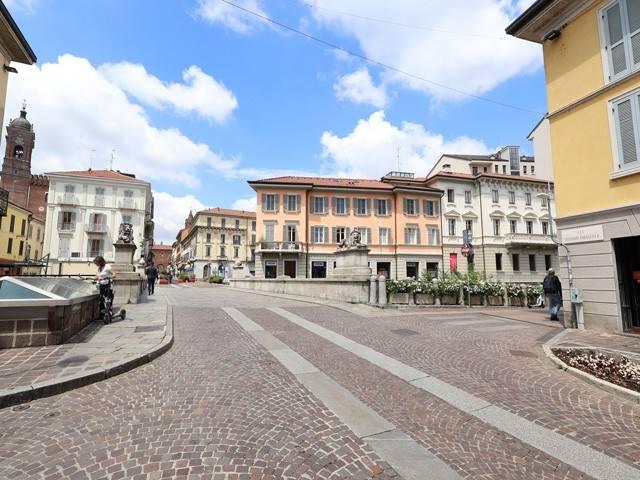 Appartamento in affitto a Monza, Centro