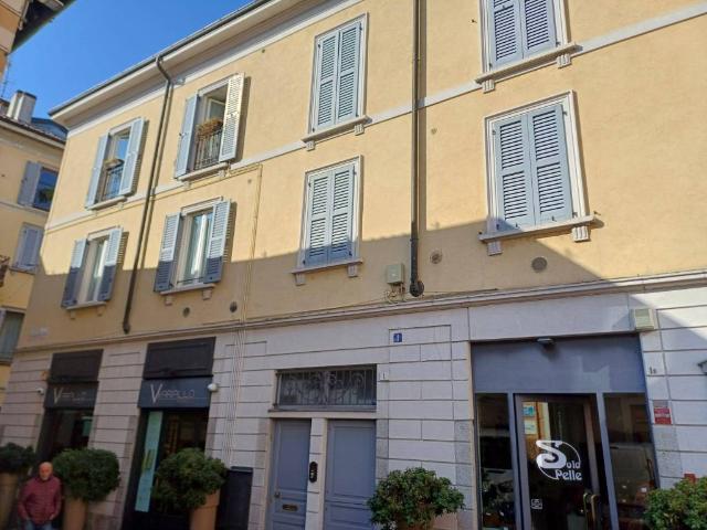 Appartamento in affitto a Centro, Monza