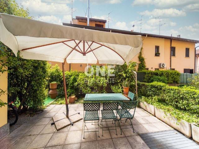 Appartamento in affitto a Cazzaniga, Monza
