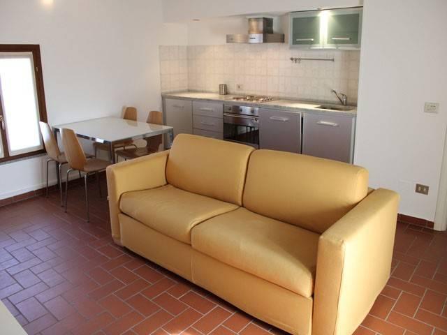 Appartamento in affitto a Rondò dei Pini, Monza
