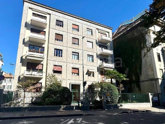 Appartamento in affitto a Centro, Monza