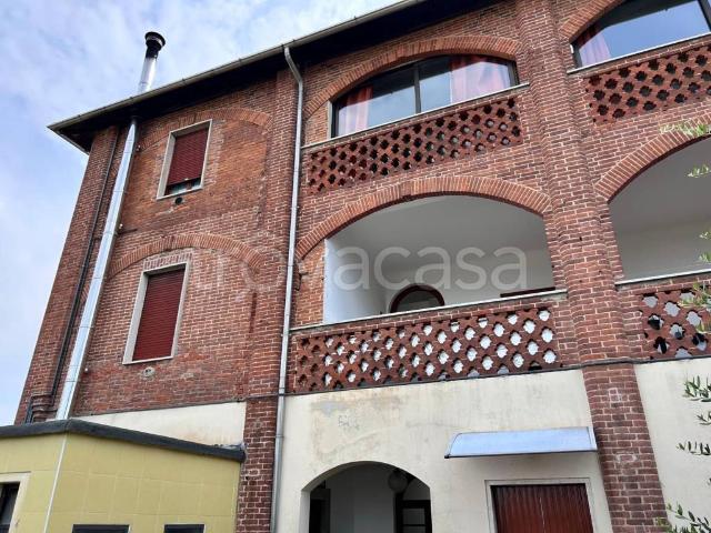 Appartamento in affitto a Morazzone, Lombardia