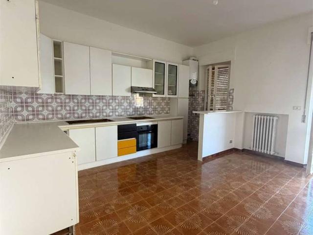 Appartamento in affitto a Borgo Pintura, Marche