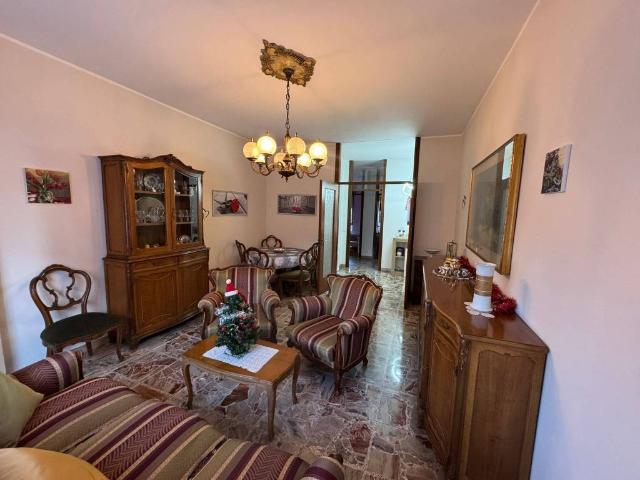 Appartamento in affitto a Muggiò, Lombardia