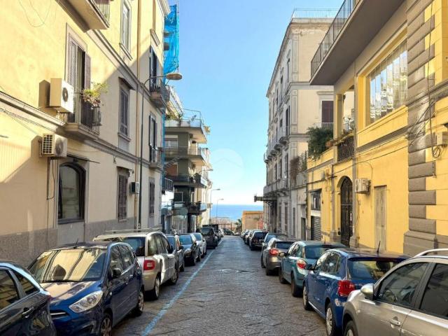 Appartamento in affitto a Municipalità 1, Campania