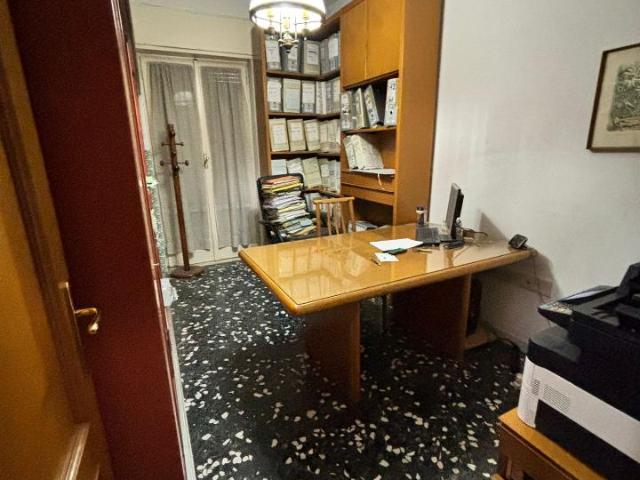 Appartamento in affitto a Municipalità 4, Campania