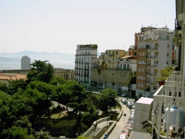 Appartamento in affitto a Municipalità 2, Campania