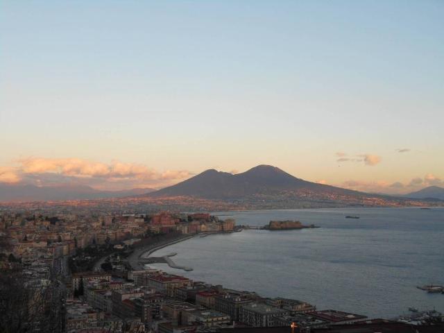 Appartamento in affitto a Municipalità 1, Campania