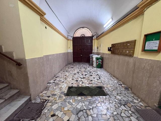 Appartamento in affitto a Municipalità 3, Campania