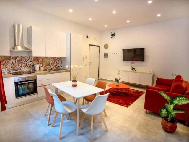 Appartamento in affitto a Mercato, Napoli