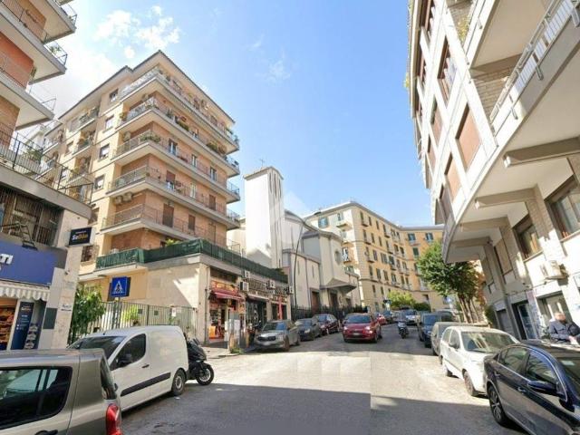 Appartamento in affitto a Municipalità 2, Campania