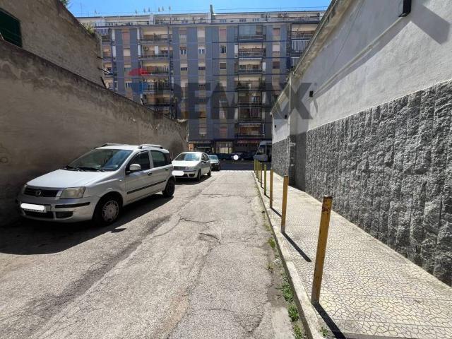 Appartamento in affitto a Municipalità 4, Campania