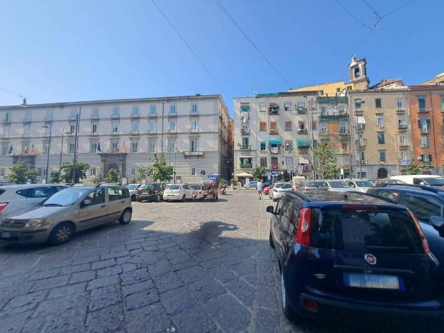 Appartamento in affitto a Municipalità 4, Campania