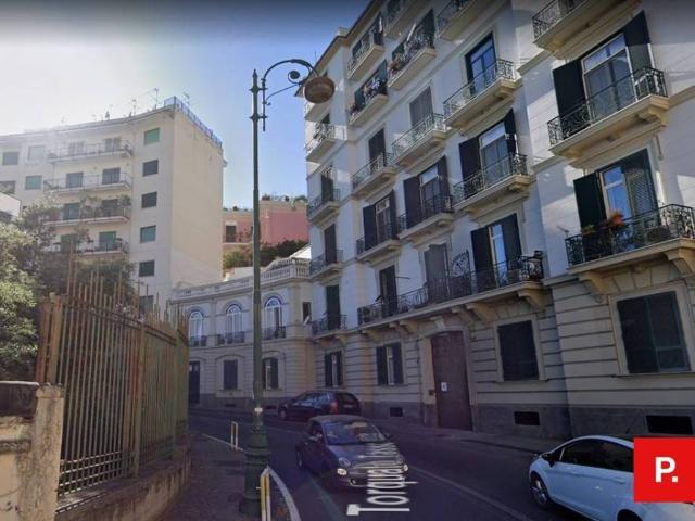 Appartamento in affitto a Municipalità 1, Campania