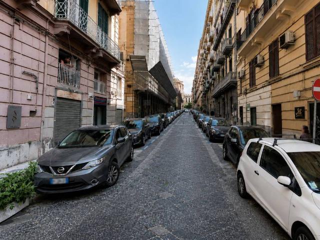 Appartamento in affitto a Municipalità 1, Campania