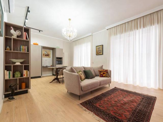 Appartamento in affitto a Municipalità 2, Napola