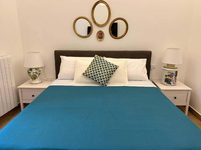 Appartamento in affitto a Porto, Napoli