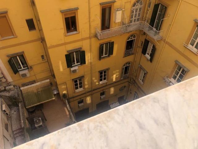 Appartamento in affitto a Municipalità 5, Campania
