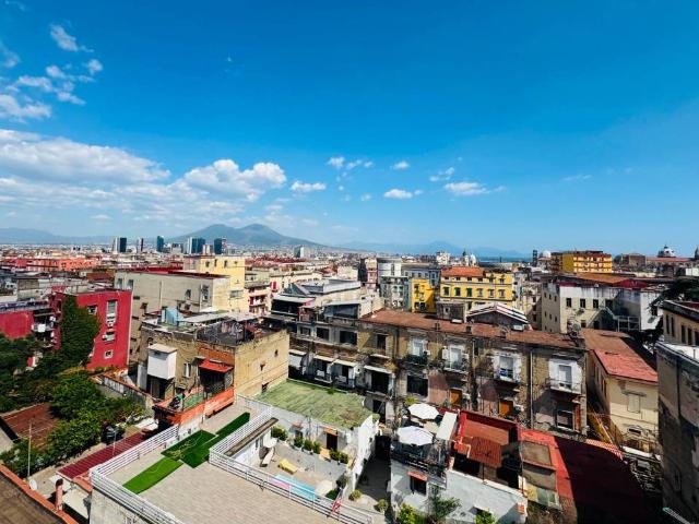 Appartamento in affitto a Municipalità 3, Campania