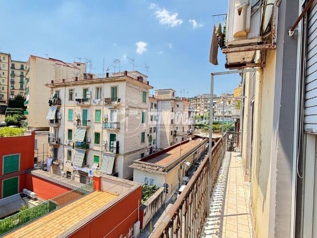 Appartamento in affitto a Municipalità 3, Campania