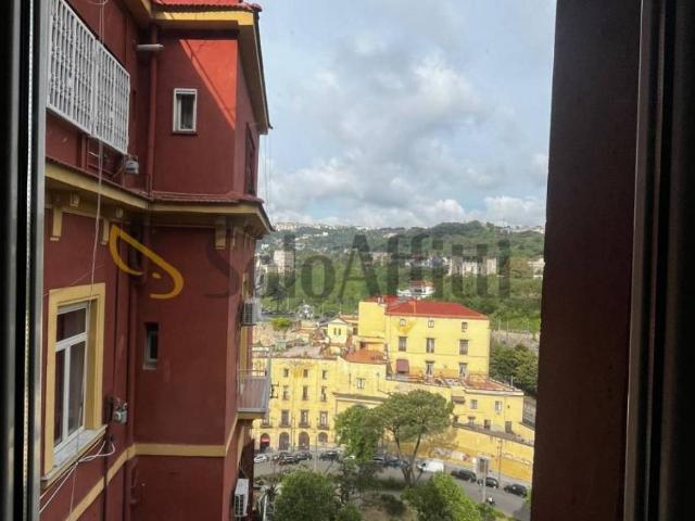Appartamento in affitto a Municipalità 3, Campania