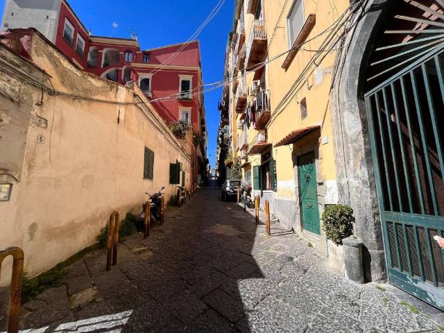 Appartamento in affitto a Municipalità 3, Campania