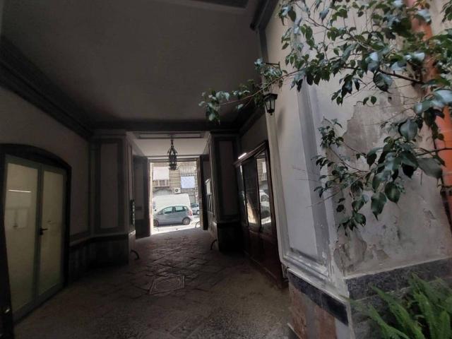 Appartamento in affitto a Municipalità 4, Campania