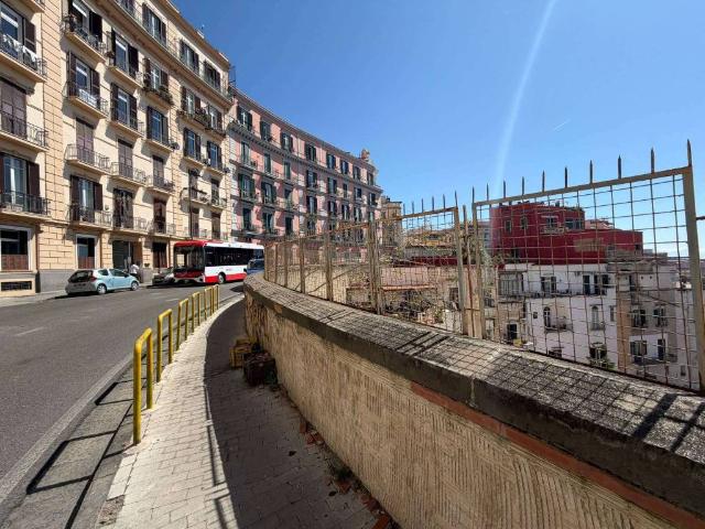 Appartamento in affitto a Municipalità 1, Campania