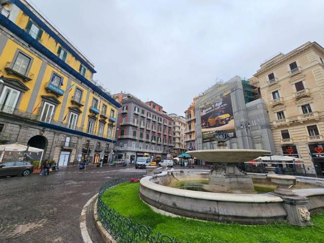 Appartamento in affitto a Municipalità 1, Campania