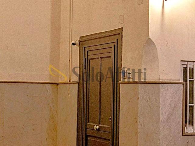 Appartamento in affitto a Municipalità 1, Campania