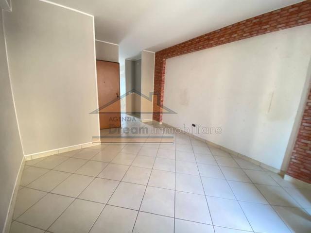 Appartamento in affitto a Paratina, Campania