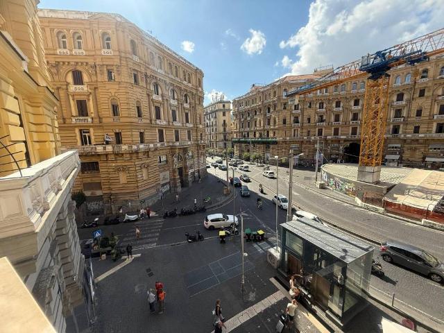 Appartamento in affitto a Municipalità 2, Campania
