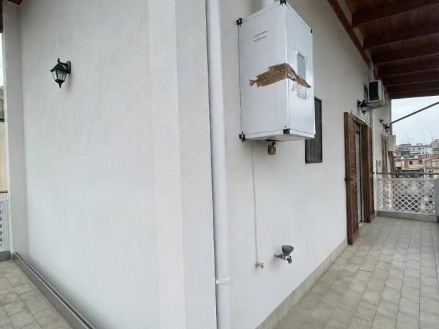 Appartamento in affitto a Municipalità 9, Montagna Spaccata