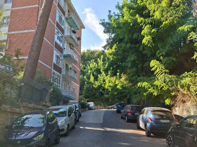 Appartamento in affitto a Municipalità 1, Campania