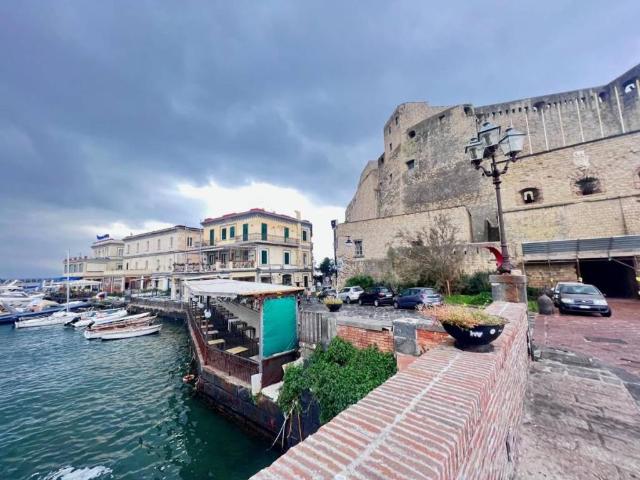 Appartamento in affitto a Municipalità 1, Pizzofalcone