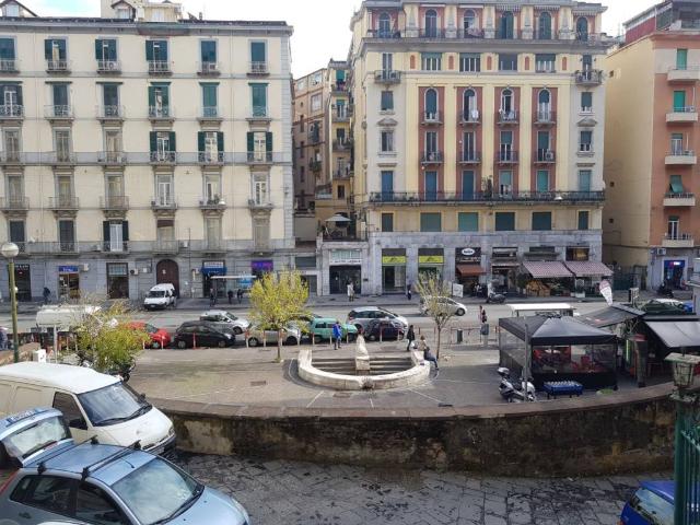 Appartamento in affitto a Municipalità 1, Campania