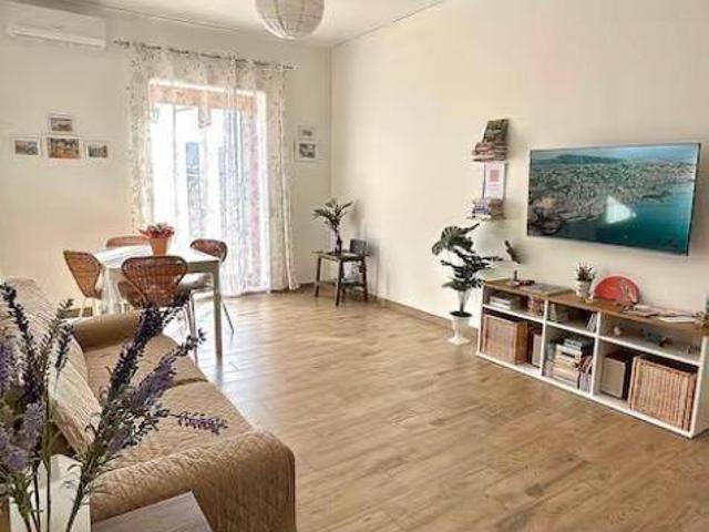 Appartamento in affitto a Coroglio, Campania