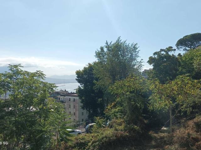 Appartamento in affitto a Municipalità 2, Campania