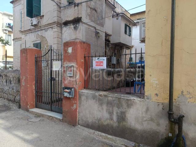 Appartamento in affitto a Municipalità 10, Campania